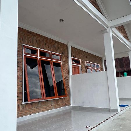 Hisar Guest House Tuktuk Siadong Exterior foto